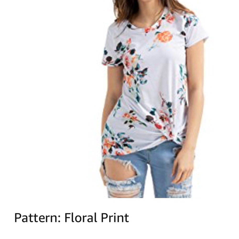 Short sleeve tee/top—knotted—white with floral.
